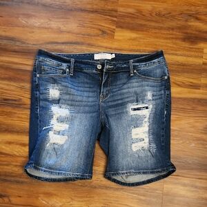 Torrid Distressed Denim Shorts, Sz 18.